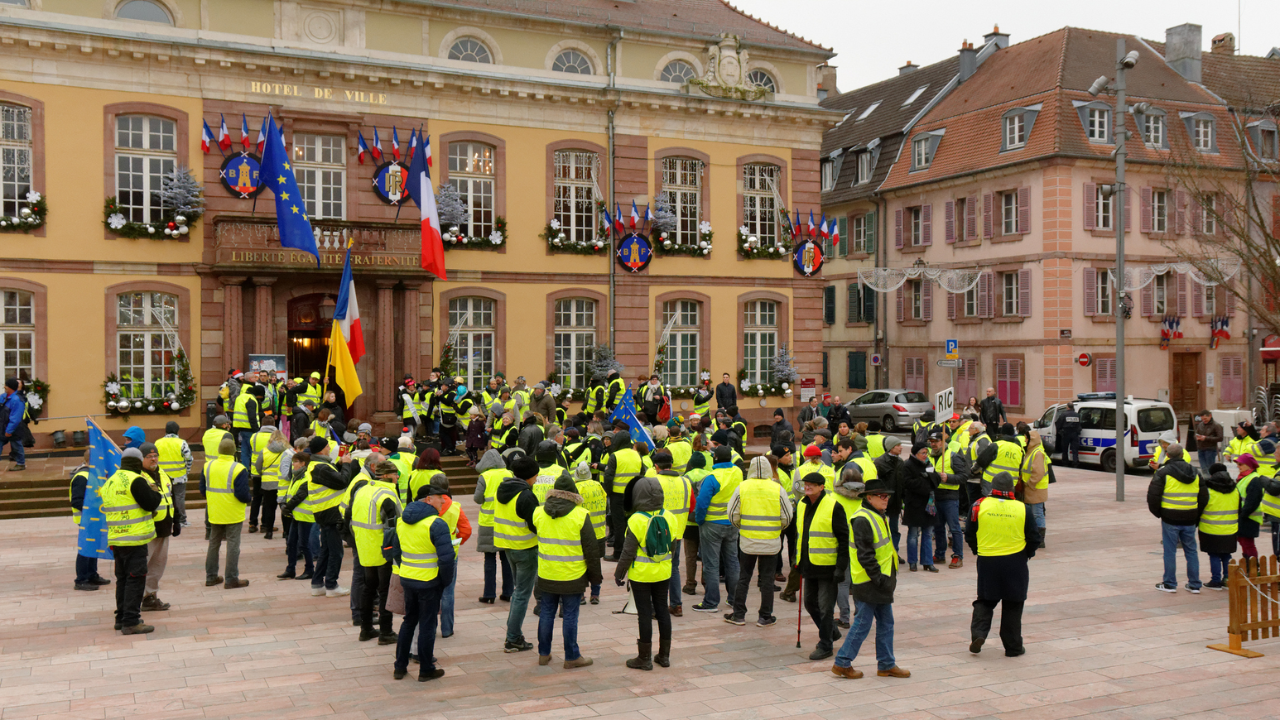 France protests in Marseille as police respond to burning bins during Saturday demonstrations