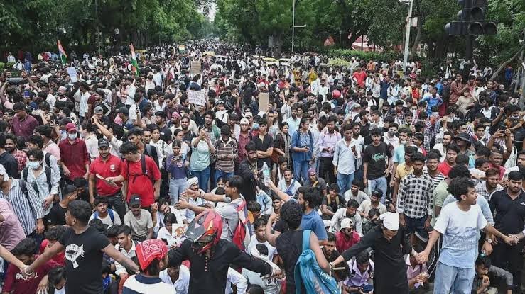 Government Detained Opposition Leaders as Voter Roll Dispute Deepens