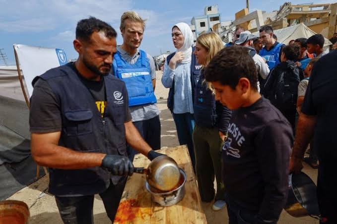 Gaza Aid Cut as Mass Funeral Held for 75 Palestinians