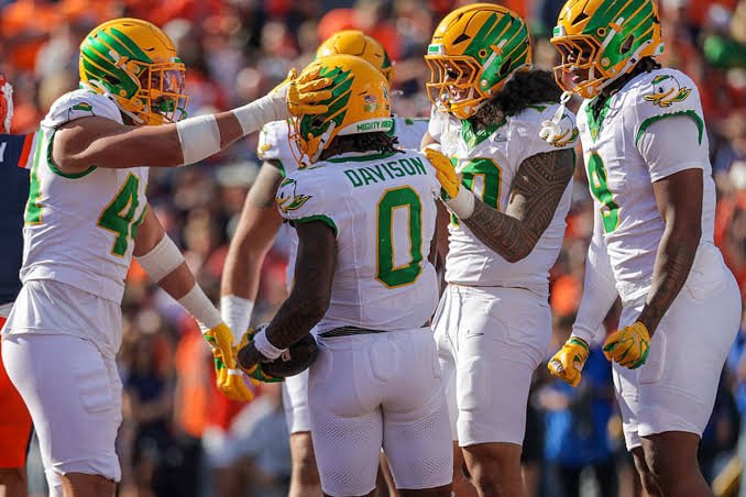 Oregon Ducks Face Illinois Fighting Illini in Pivotal Big Ten Road Test at Gies Memorial Stadium