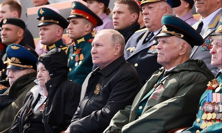 Moscow Prioritises Military Outlays as Negotiations Remain Uncertain
