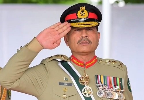 Pakistani Army Chief Holds High-Level Talks in Tehran as Border Reopens