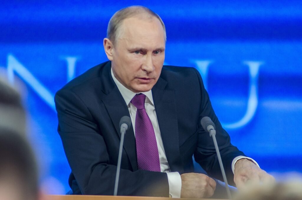 Putin Signals Willingness to Resume Trilateral Ukraine Talks in November