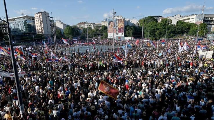 Tens of Thousands Join Student-Led Rally in Belgrade Ahead of Snap Elections